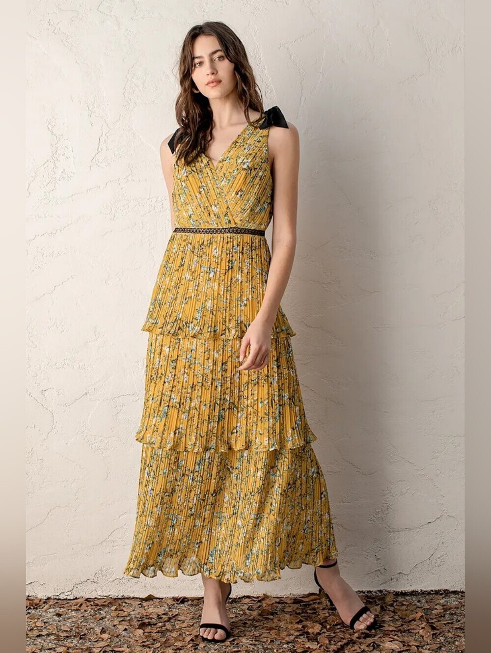 Lulus | Such Sophistication Yellow Floral Print Pleated Maxi Dress Size Large